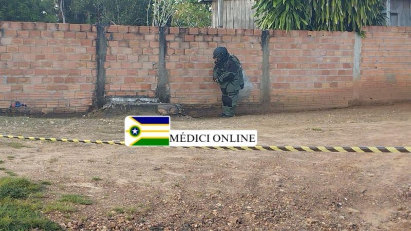 BOPE realiza detonação de artefato suspeito em Presidente Médici - Vídeo BOPE realiza detonação de artefato suspeito em Presidente Médici - Vídeo
