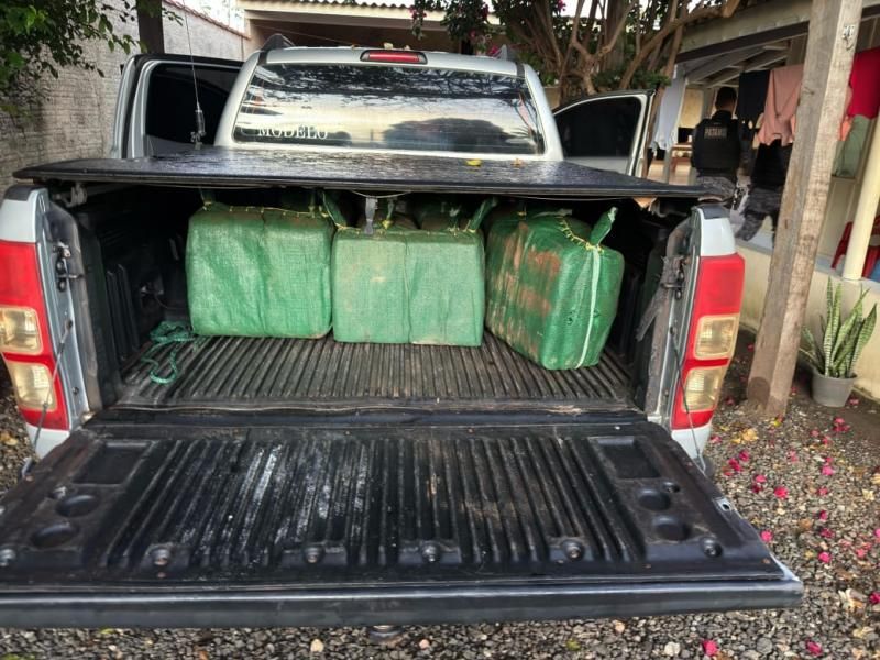 PF e PM/RO prendeu duas pessoas em flagrante com 350 kg de drogas, em Alta Floresta do Oeste PF e PM/RO prendeu duas pessoas em flagrante com 350 kg de drogas, em Alta Floresta do Oeste