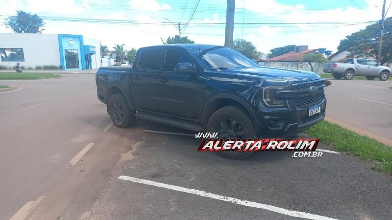 Acidente entre caminhonete e motoneta foi registrado em Rolim de Moura, veja o vídeo da colisão Acidente entre caminhonete e motoneta foi registrado em Rolim de Moura, veja o vídeo da colisão