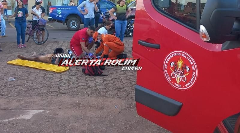 Condutor de moto sofreu fratura exposta em uma das pernas em acidente de trânsito nesta manhã, em Rolim de Moura Condutor de moto sofreu fratura exposta em uma das pernas em acidente de trânsito nesta manhã, em Rolim de Moura