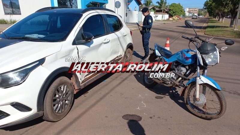 Passageira de mototáxi foi arremessada sobre o teto do veículo em acidente de trânsito, em Rolim de Moura - Veja o vídeo da colisão Passageira de mototáxi foi arremessada sobre o teto do veículo em acidente de trânsito, em Rolim de Moura - Veja o vídeo da colisão