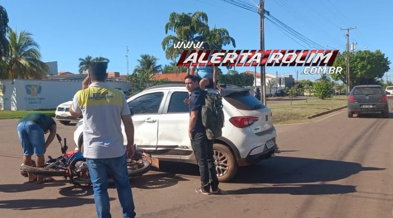 Passageira de mototáxi foi arremessada sobre o teto do veículo em acidente de trânsito, em Rolim de Moura - Veja o vídeo da colisão Passageira de mototáxi foi arremessada sobre o teto do veículo em acidente de trânsito, em Rolim de Moura - Veja o vídeo da colisão