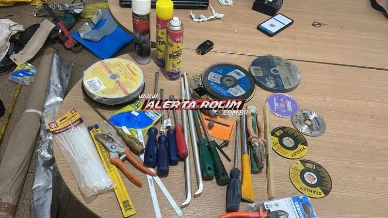 URGENTE - Quadrilha suspeita de tentativa de furto no Banco do Brasil em Alta Floresta foi presa pela PM, em Rolim de Moura URGENTE - Quadrilha suspeita de tentativa de furto no Banco do Brasil em Alta Floresta foi presa pela PM, em Rolim de Moura