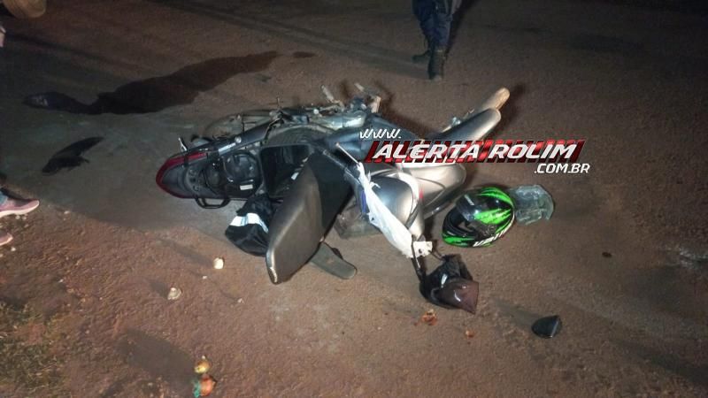 Casal sofreu fraturas nas pernas após ser atingido por carro em Rolim de Moura; motorista se evadiu do local Casal sofreu fraturas nas pernas após ser atingido por carro em Rolim de Moura; motorista se evadiu do local