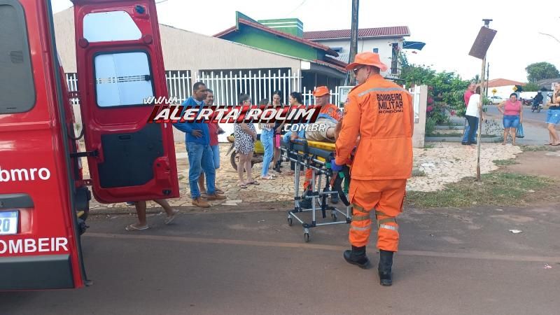 No segundo acidente de trânsito do dia, moto foi parar embaixo de carro após colisão no bairro Beira Rio, em Rolim de Moura No segundo acidente de trânsito do dia, moto foi parar embaixo de carro após colisão no bairro Beira Rio, em Rolim de Moura