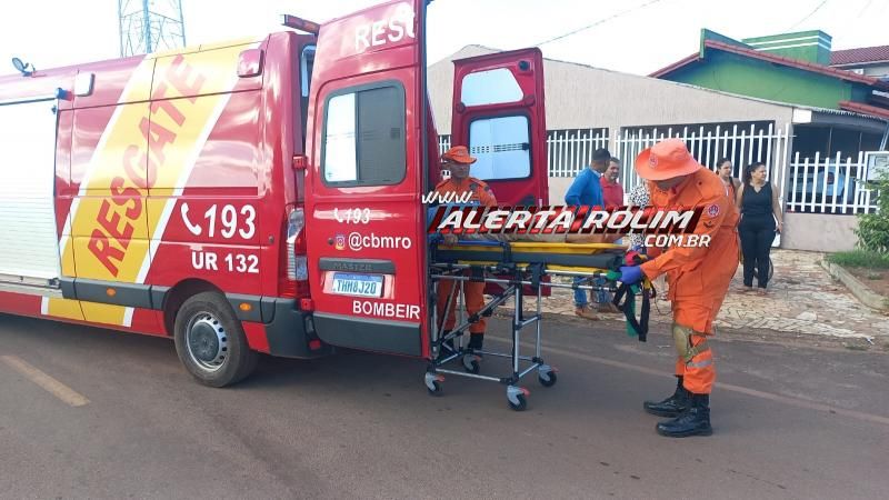 No segundo acidente de trânsito do dia, moto foi parar embaixo de carro após colisão no bairro Beira Rio, em Rolim de Moura No segundo acidente de trânsito do dia, moto foi parar embaixo de carro após colisão no bairro Beira Rio, em Rolim de Moura