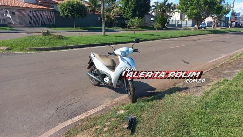 Quarto acidente de trânsito do dia envolveu carro e moto e deixou uma pessoa ferida, em Rolim de Moura Quarto acidente de trânsito do dia envolveu carro e moto e deixou uma pessoa ferida, em Rolim de Moura