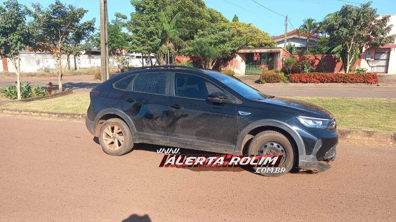 Segundo acidente do dia em Rolim de Moura envolveu carro e moto foi registrado no bairro Beira Rio Segundo acidente do dia em Rolim de Moura envolveu carro e moto foi registrado no bairro Beira Rio