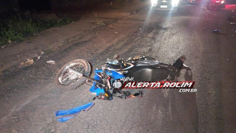 Violento acidente entre motocicletas em Rolim de Moura deixou um dos condutores com fratura exposta Violento acidente entre motocicletas em Rolim de Moura deixou um dos condutores com fratura exposta