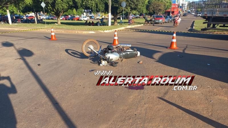 Acidente de trânsito no Centro de Rolim de Moura deixou uma pessoa ferida nesta tarde Acidente de trânsito no Centro de Rolim de Moura deixou uma pessoa ferida nesta tarde