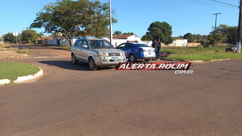Colisão entre carro e bicicleta deixou mulher ferida em Rolim de Moura Colisão entre carro e bicicleta deixou mulher ferida em Rolim de Moura