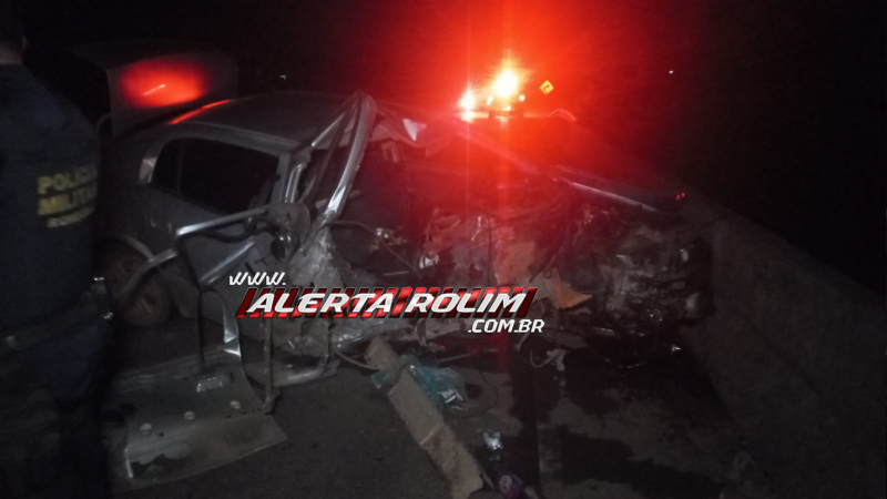 Motorista colide com cabeceira de ponte na zona rural de Rolim de Moura Motorista colide com cabeceira de ponte na zona rural de Rolim de Moura