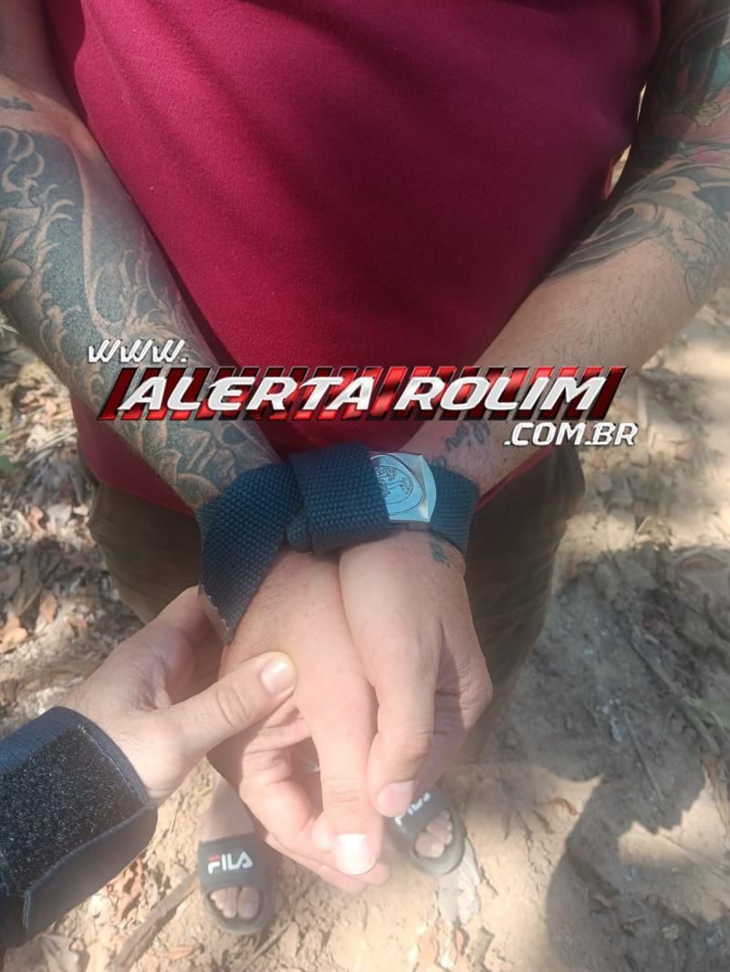 URGENTE - Polícia Militar evita possível execução de dois homens, em Rolim de Moura e cerco policial em região de mata, em busca de vários criminosos é realizado URGENTE - Polícia Militar evita possível execução de dois homens, em Rolim de Moura e cerco policial em região de mata, em busca de vários criminosos é realizado