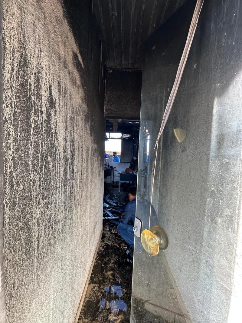 Incêndio atinge base da SAAE em Cacoa Incêndio atinge base da SAAE em Cacoa