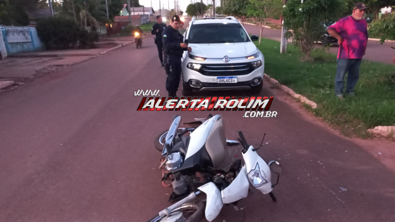 Acidente de trânsito deixa mãe e filha feridas no bairro Planalto em Rolim de Moura Acidente de trânsito deixa mãe e filha feridas no bairro Planalto em Rolim de Moura