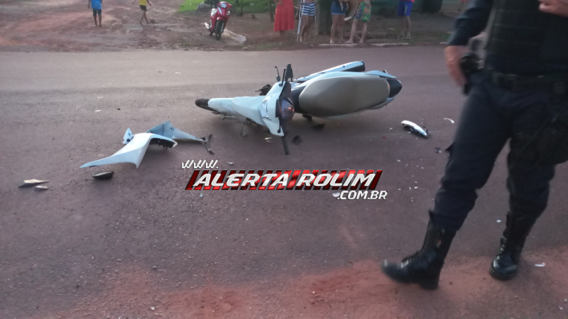 Acidente de trânsito deixa mãe e filha feridas no bairro Planalto em Rolim de Moura Acidente de trânsito deixa mãe e filha feridas no bairro Planalto em Rolim de Moura