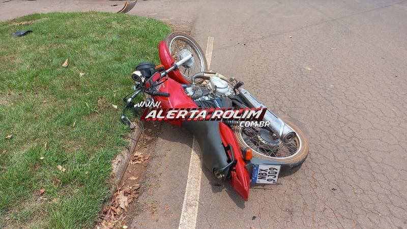 Acidente de trânsito no cruzamento da Jamari com Fortaleza deixou motociclista ferido nesta tarde, em Rolim de Moura Acidente de trânsito no cruzamento da Jamari com Fortaleza deixou motociclista ferido nesta tarde, em Rolim de Moura