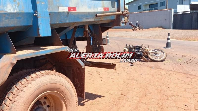 Acidente entre moto e caminhão deixa homem ferido na RO-010, em Rolim de Moura Acidente entre moto e caminhão deixa homem ferido na RO-010, em Rolim de Moura