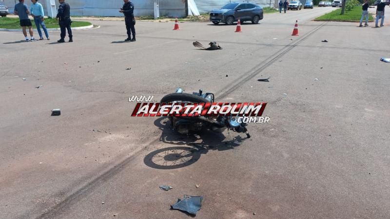 Grave acidente entre caminhonete e moto foi registrado, em Rolim de Moura Grave acidente entre caminhonete e moto foi registrado, em Rolim de Moura