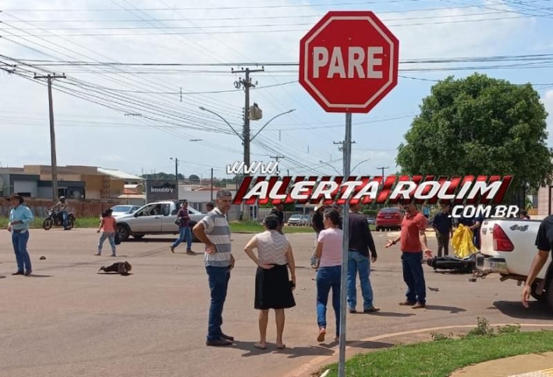 Grave acidente entre caminhonete e moto foi registrado, em Rolim de Moura Grave acidente entre caminhonete e moto foi registrado, em Rolim de Moura