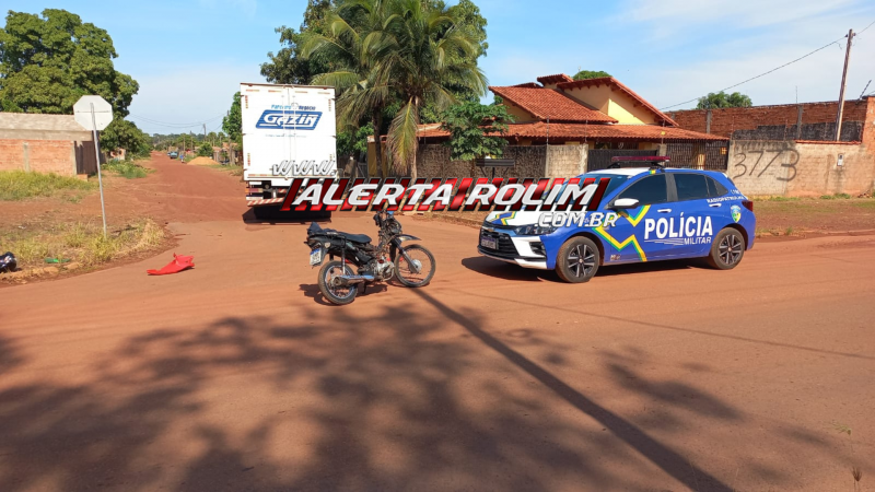 Motociclista fica ferido em colisão com caminhão no bairro Cidade Alta, em Rolim de Moura Motociclista fica ferido em colisão com caminhão no bairro Cidade Alta, em Rolim de Moura