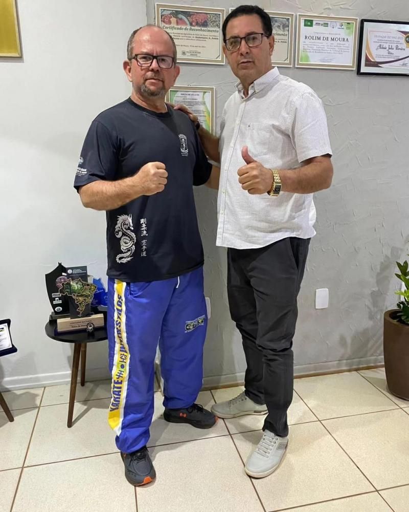 Prefeito Aldo Júlio parabeniza Academia Pequeno Dragão pelo 14º título estadual consecutivo de Karatê Interestilos Prefeito Aldo Júlio parabeniza Academia Pequeno Dragão pelo 14º título estadual consecutivo de Karatê Interestilos