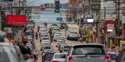 Proprietários de veículos com placa final zero devem atualizar licenciamento anual até 31 de outubro Proprietários de veículos com placa final zero devem atualizar licenciamento anual até 31 de outubro