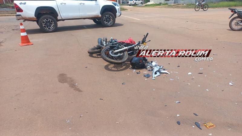 URGENTE - Motociclista sofre traumatismo craniano em grave acidente nesta manhã, em Rolim de Moura URGENTE - Motociclista sofre traumatismo craniano em grave acidente nesta manhã, em Rolim de Moura