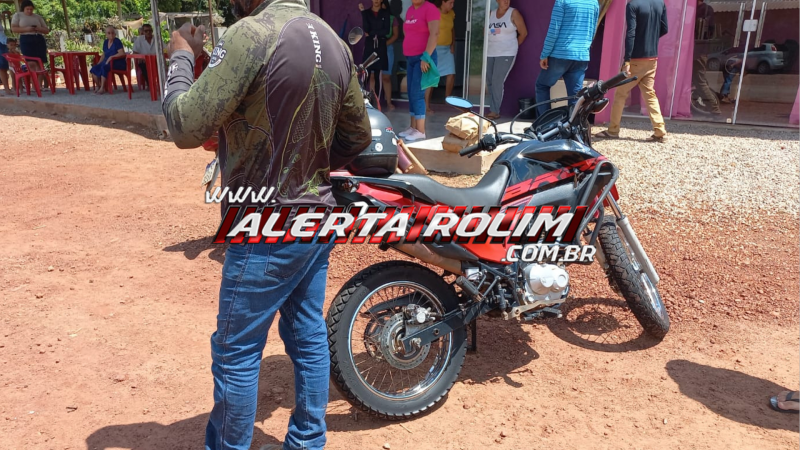 Acidente de trânsito envolvendo duas motos deixa um dos condutores com fratura exposta em uma das pernas, em Rolim de Moura Acidente de trânsito envolvendo duas motos deixa um dos condutores com fratura exposta em uma das pernas, em Rolim de Moura