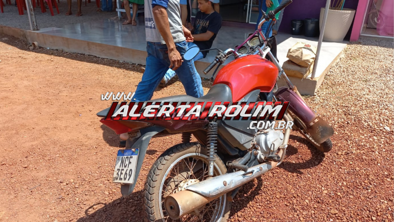 Acidente de trânsito envolvendo duas motos deixa um dos condutores com fratura exposta em uma das pernas, em Rolim de Moura Acidente de trânsito envolvendo duas motos deixa um dos condutores com fratura exposta em uma das pernas, em Rolim de Moura