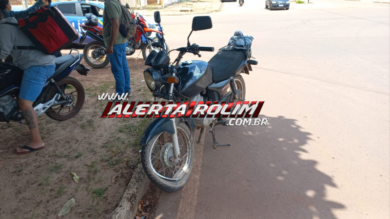 Acidente entre carro e moto é registrado no centro de Rolim de Moura Acidente entre carro e moto é registrado no centro de Rolim de Moura