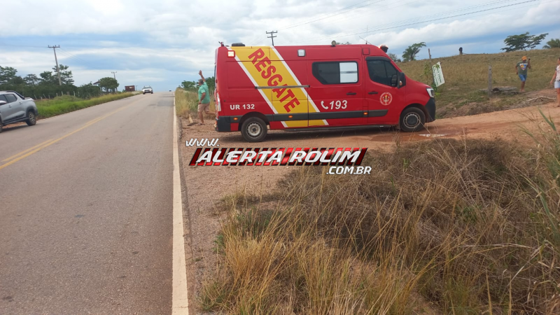 Condutor perdeu o controle de picape e colidiu em barranco na RO-383, entre Santa Luzia e Rolim de Moura Condutor perdeu o controle de picape e colidiu em barranco na RO-383, entre Santa Luzia e Rolim de Moura