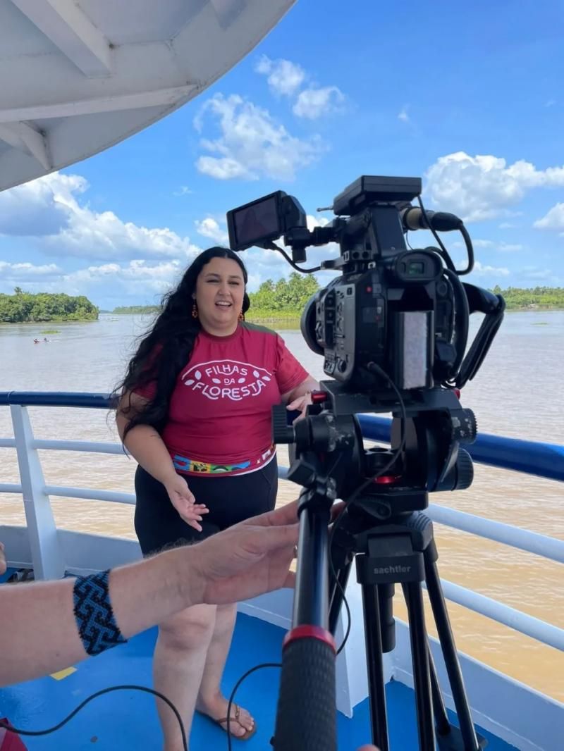 Da sala de aula em Rolim de Moura ao Banzeiro da Esperança: a trajetória de Bruna Quintino rumo à COP 30 Da sala de aula em Rolim de Moura ao Banzeiro da Esperança: a trajetória de Bruna Quintino rumo à COP 30