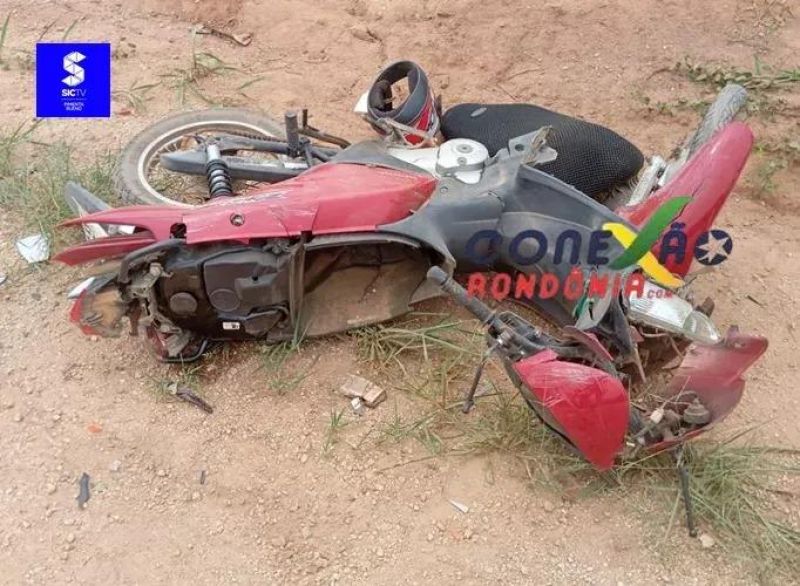 Jovem de 25 anos morre em colisão entre motocicleta e caminhonete em Cacoal Jovem de 25 anos morre em colisão entre motocicleta e caminhonete em Cacoal