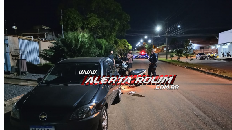 Motociclista fica ferida após colidir na traseira de veículo estacionado em Rolim de Moura Motociclista fica ferida após colidir na traseira de veículo estacionado em Rolim de Moura