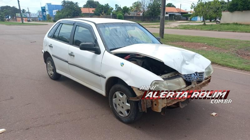 Mototaxista e passageiro ficam feridos em acidente entre carro e moto em Rolim de Moura Mototaxista e passageiro ficam feridos em acidente entre carro e moto em Rolim de Moura