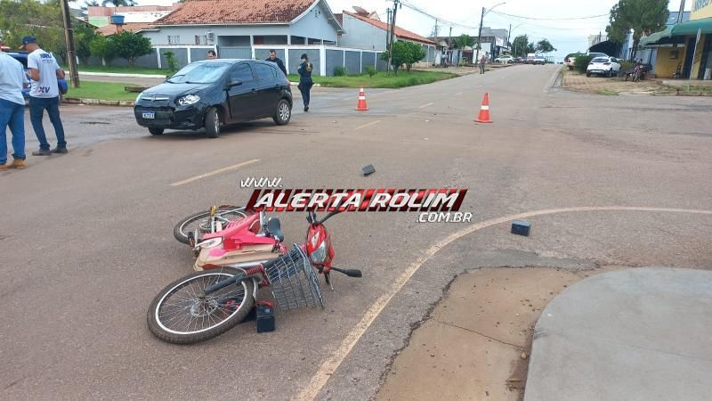 Acidente de trânsito envolvendo carro e bicicleta elétrica deixa mulher ferida em Rolim de Moura Acidente de trânsito envolvendo carro e bicicleta elétrica deixa mulher ferida em Rolim de Moura