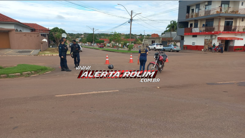 Acidente entre carro e moto deixa motociclista ferido em Rolim de Moura Acidente entre carro e moto deixa motociclista ferido em Rolim de Moura