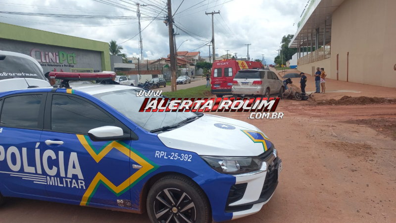 Acidente entre moto e camioneta deixa homem ferido em Rolim de Moura Acidente entre moto e camioneta deixa homem ferido em Rolim de Moura