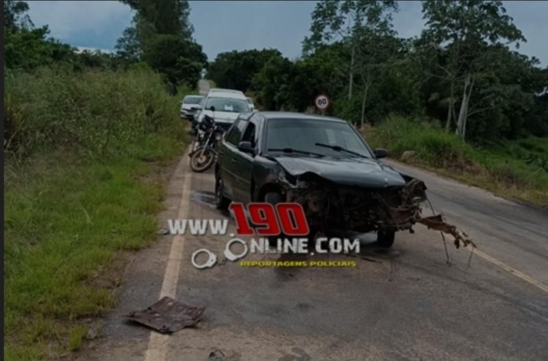 ATUALIZADA: Colisão frontal entre dois veículos deixa um morto na RO-383 em Alta Floresta d’Oeste ATUALIZADA: Colisão frontal entre dois veículos deixa um morto na RO-383 em Alta Floresta d’Oeste