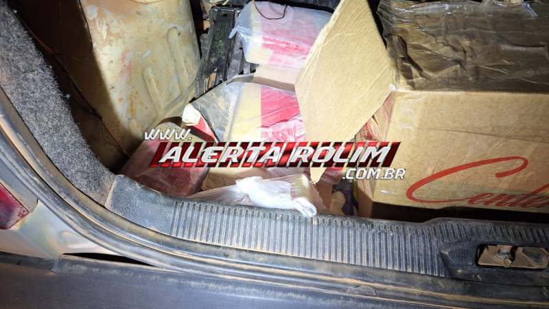 Casal foi preso com mais de 10 kg de drogas pela PM, no distrito em Nova Estrela/RO Casal foi preso com mais de 10 kg de drogas pela PM, no distrito em Nova Estrela/RO
