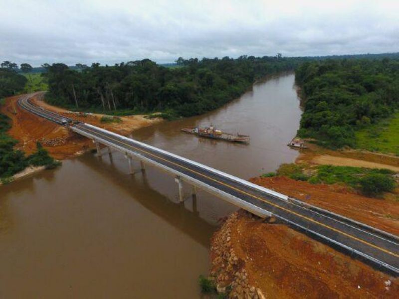 Com investimentos de R$ 2,61 bilhões em infraestrutura, governo de RO reforça segurança nas rodovias e mantém cidades conectadas Com investimentos de R$ 2,61 bilhões em infraestrutura, governo de RO reforça segurança nas rodovias e mantém cidades conectadas