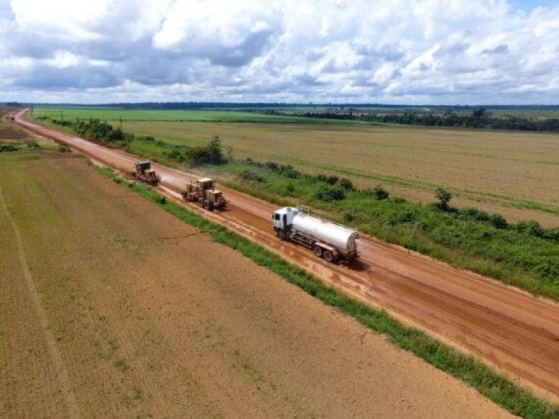 Com investimentos de R$ 2,61 bilhões em infraestrutura, governo de RO reforça segurança nas rodovias e mantém cidades conectadas Com investimentos de R$ 2,61 bilhões em infraestrutura, governo de RO reforça segurança nas rodovias e mantém cidades conectadas