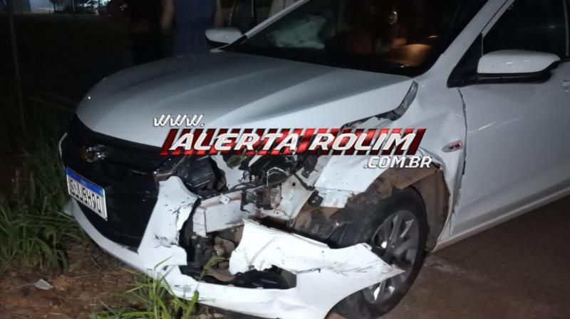 Video - Colisão entre dois carros é registrada na noite desta quinta-feira em Rolim de Moura Video - Colisão entre dois carros é registrada na noite desta quinta-feira em Rolim de Moura