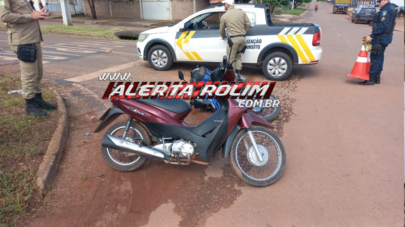 Vídeo - Colisão entre duas motos deixa feridos no bairro Boa Esperança, em Rolim de Moura Vídeo - Colisão entre duas motos deixa feridos no bairro Boa Esperança, em Rolim de Moura