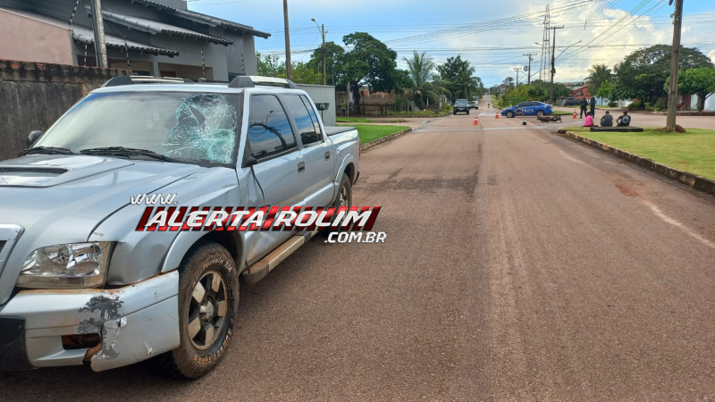 Vídeo- Violenta colisão entre moto e caminhonete foi registrada na tarde deste domingo, em Rolim de Moura Vídeo- Violenta colisão entre moto e caminhonete foi registrada na tarde deste domingo, em Rolim de Moura