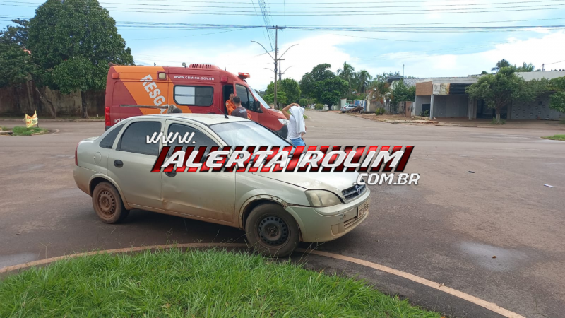 Acidente entre carro e Biz deixa mulher ferida em Rolim de Moura Acidente entre carro e Biz deixa mulher ferida em Rolim de Moura