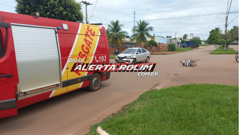 Colisão entre carro e moto deixa motociclista com fratura em uma das pernas, em Rolim de Moura; vídeo Colisão entre carro e moto deixa motociclista com fratura em uma das pernas, em Rolim de Moura; vídeo