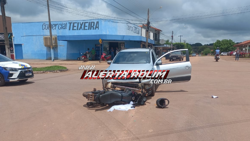 Mais um acidente: colisão entre carro e moto marca o segundo caso desta sexta-feira em Rolim de Moura - vídeo Mais um acidente: colisão entre carro e moto marca o segundo caso desta sexta-feira em Rolim de Moura - vídeo