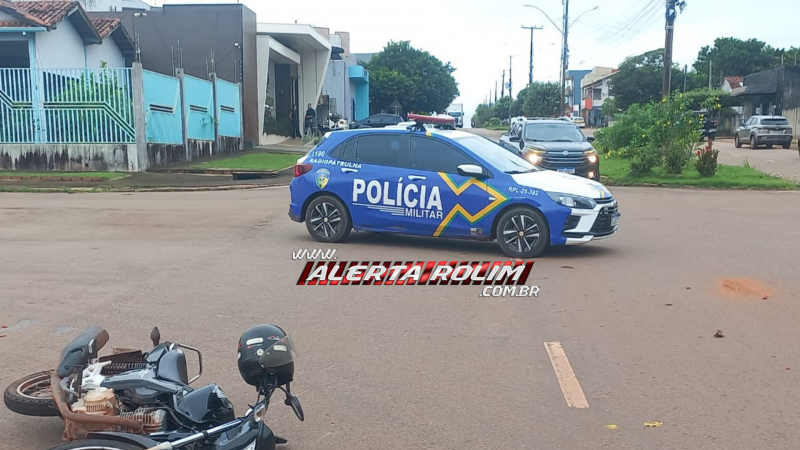 Motociclista foi socorrido após colisão com carro nesta manhã, em Rolim de Moura; vídeo Motociclista foi socorrido após colisão com carro nesta manhã, em Rolim de Moura; vídeo